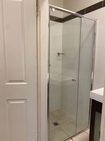 1 Bedroom Unit in the heart of Chatswood - Photo 2