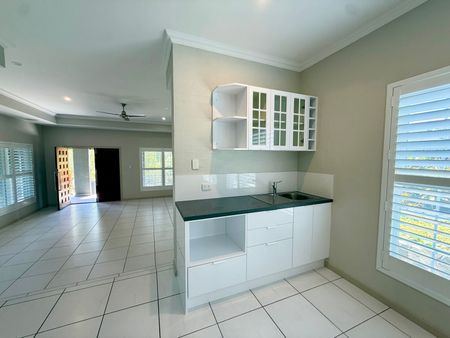 Low-Maintenance Coastal Living - Photo 4