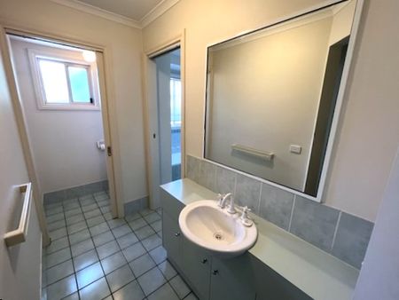 2 Bedroom Unit In The Heart Of Town - Photo 5