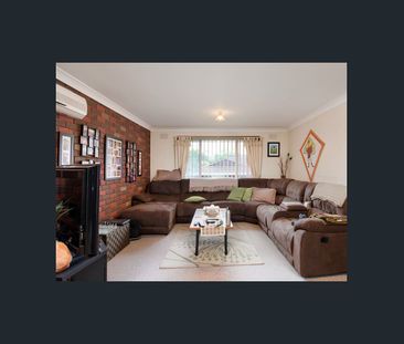 Comfortable Living in a Convenient Lilydale Location - Photo 1