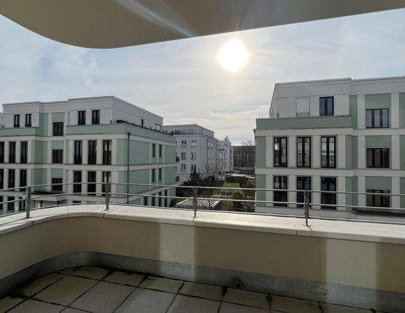 Viel Platz für Ihre Familie in Zehlendorf: 4-Zimmer mit 122 qm - Photo 1