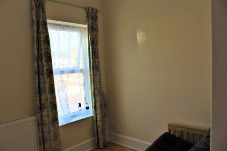 Elmfield Road, Southall - Photo 4