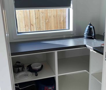 Near new 3 bedroom home - Photo 5