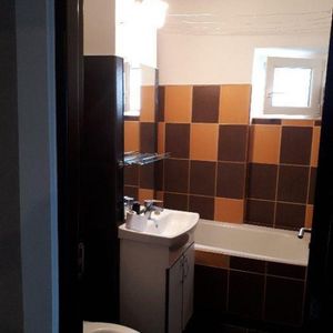 Garsoniera de inchiriat in zona Titan cu centrala proprie - Fotografie 3