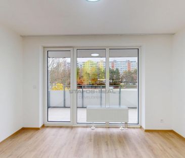 Pronájem bytu 1+kk 36 m2 - Fotografie 1
