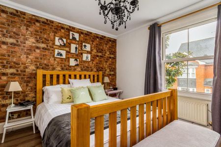 4 bedroom terraced house to rent - Photo 2