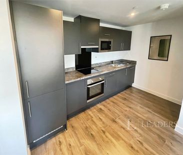 2 bedroom apartment to rent Castle Street, Luton, Bedfordshire, LU1 - Photo 2