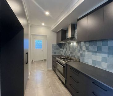 Pallara’s Premier Brand-New Home Privacy, Style & Comfort - Photo 3