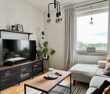 Vintrosagatan, Bandhagen - Photo 1