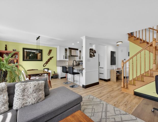 À louer / Maison à étages - Photo 1