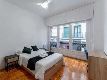 Calle de la Victoria, Madrid, Community of Madrid 28012 - Photo 3