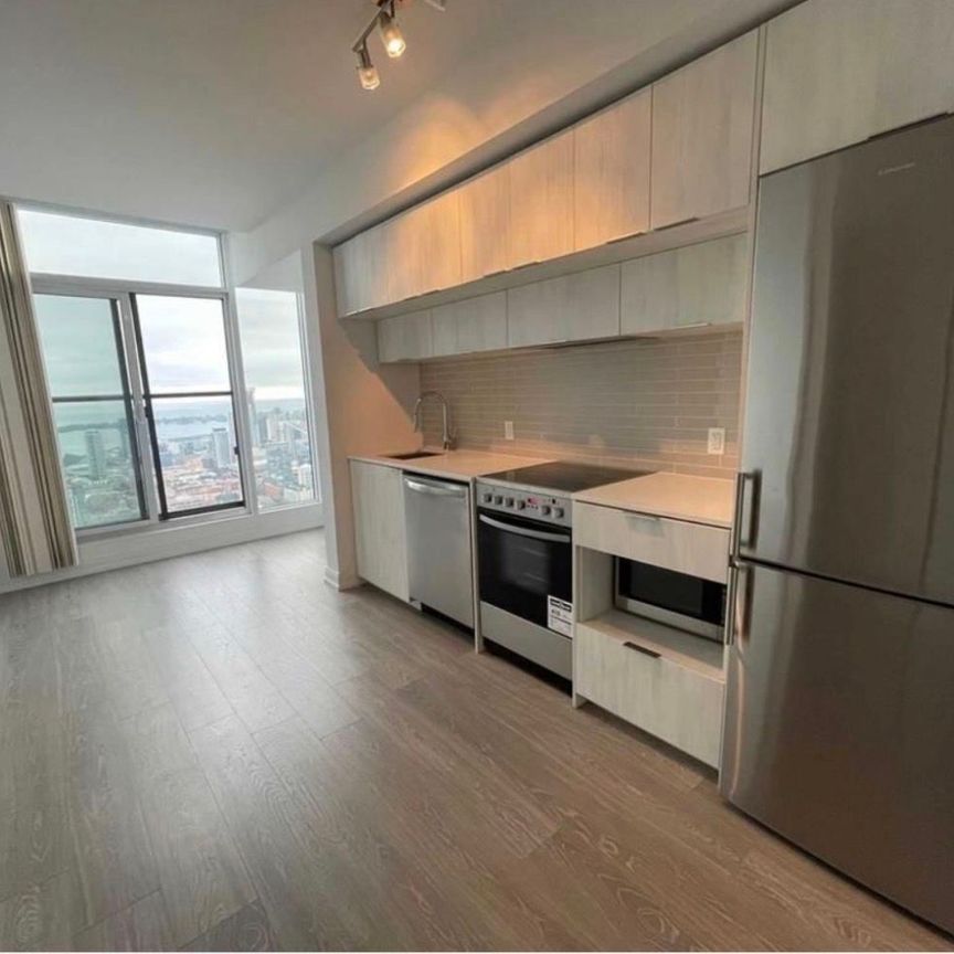 For Lease - 181 Dundas Street Unit# Ph7, Toronto, Ontario - Photo 1