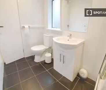 1-bedroom apartment for rent in Terenure, Dublin - Photo 4