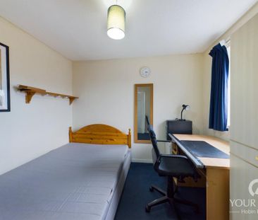 2 bedroom end of terrace house to rent - Photo 4