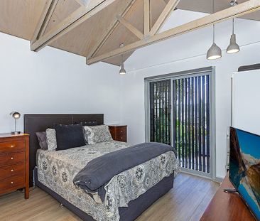 FULLY FURNISHED FLAT / UTILITIES INCLUDED - Photo 3