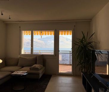 Helle 2.5-Zimmer-Wohnung mit direktem Seezugang, Balkon und Seeblick - Photo 1