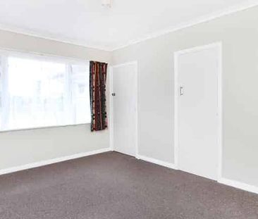 FEILDING - 3 BEDROOMS - Photo 5