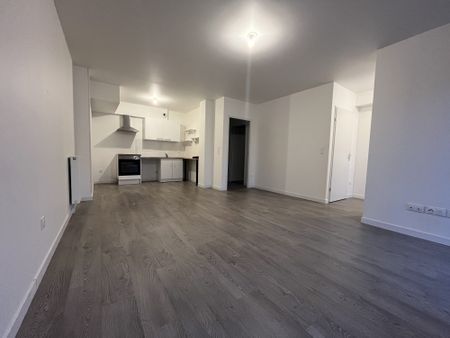 Location Appartement 3 pièces 65m² MAROMME 76150 - Photo 4