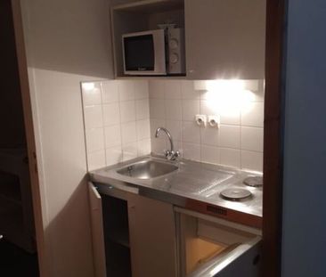 Location Appartement 1 pièce 17m² ST ETIENNE 42000 - Photo 2