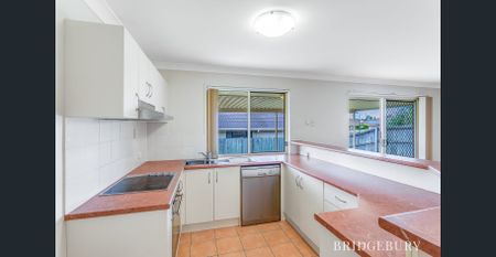 Superb Family Residence in the Heart of Narangba - Photo 3