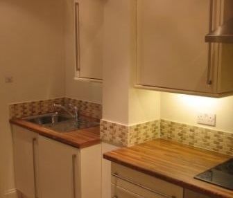 1 Bed Flat, Brunswick Terrace, BN3 - Photo 3