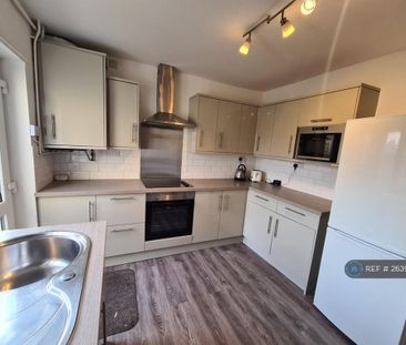 4 bedroom terraced house to rent - Photo 5