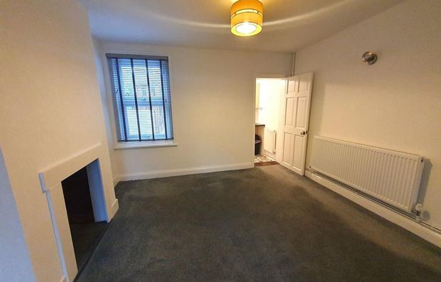 2 bedroom terraced house to rent - Photo 1