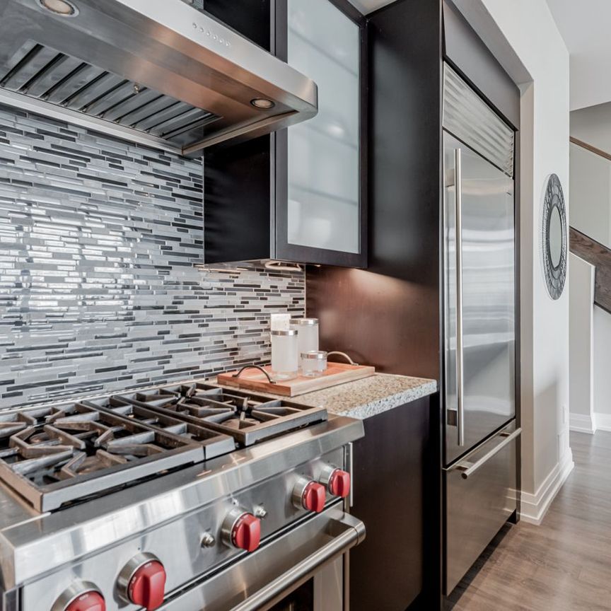 For Lease - 3654 Ferretti Court, Innisfil, Ontario - Photo 1