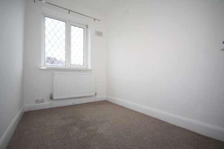 Conisborough Crescent, London, SE6 - Photo 2