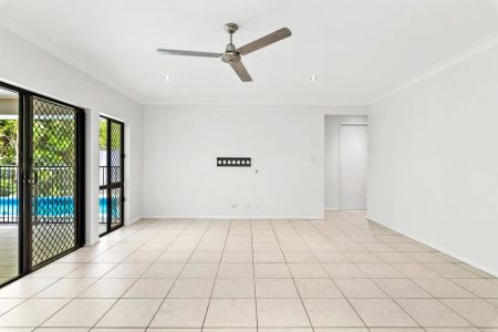 The Ultimate in Location and Privacy - Photo 2