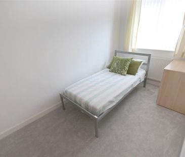 2 Bedroom Flat/Apartment To Let - Photo 1