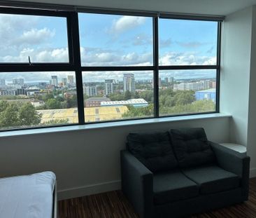 1 Bed Flat, Chester Road, M16 - Photo 3