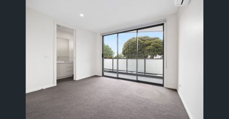 STYLISH & CONVENIENT TOWNHOUSE! - Photo 2