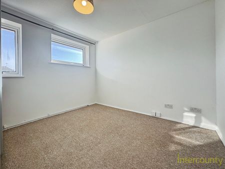 Long Horse Croft, CB11, Saffron Walden - Photo 5