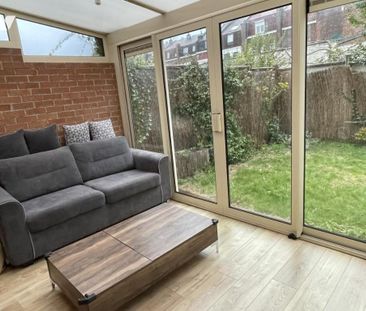 LAMBERSART - Maison 3 Chb Jardin Garage - Photo 5