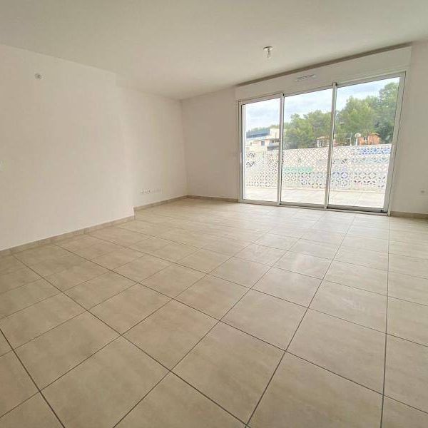 Location appartement récent 3 pièces 64 m² à Saint-Gély-du-Fesc (34980) - Photo 1