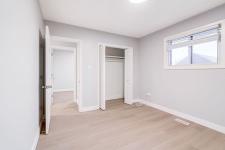 For Lease - 368 Sharon Avenue Unit# Main, Oshawa, Ontario - Photo 5