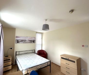 29 Malone Place, BT125FD, Belfast - Photo 6
