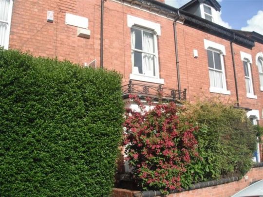 3 Bed Student Home - Terrace in Harborne Birmingham - Photo 1