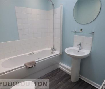 3 bedroom terraced house to rent - Photo 4