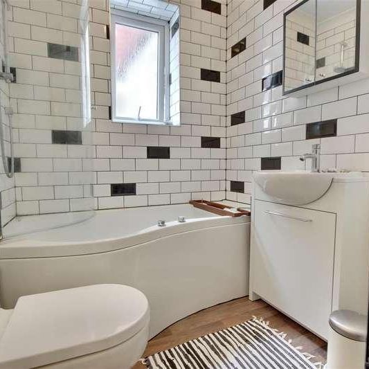 Chichester Road, Portsmouth, PO2 - Photo 1