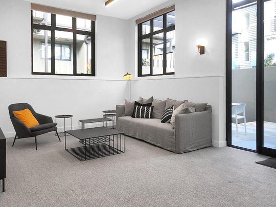 Furnished Bespoke Botanica Complex Apartment - Photo 1