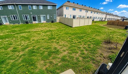 For Lease - 711 Derreen Avenue, Stittsville - Munster - Richmond, Ontario - Photo 4