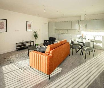 Cuckoo Hall Lane, London, N9 - Photo 3