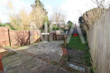 St. Annes Road, Caversham, Reading, RG4 - Photo 5