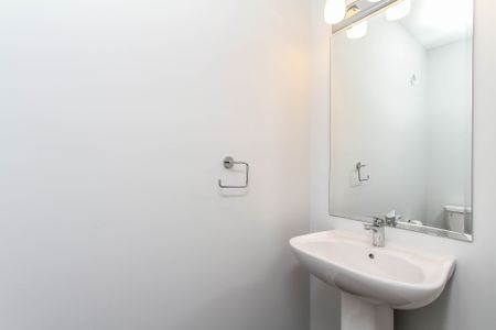 For Lease - 702 DONERAILE Walk, Barrhaven, Ontario - Photo 2