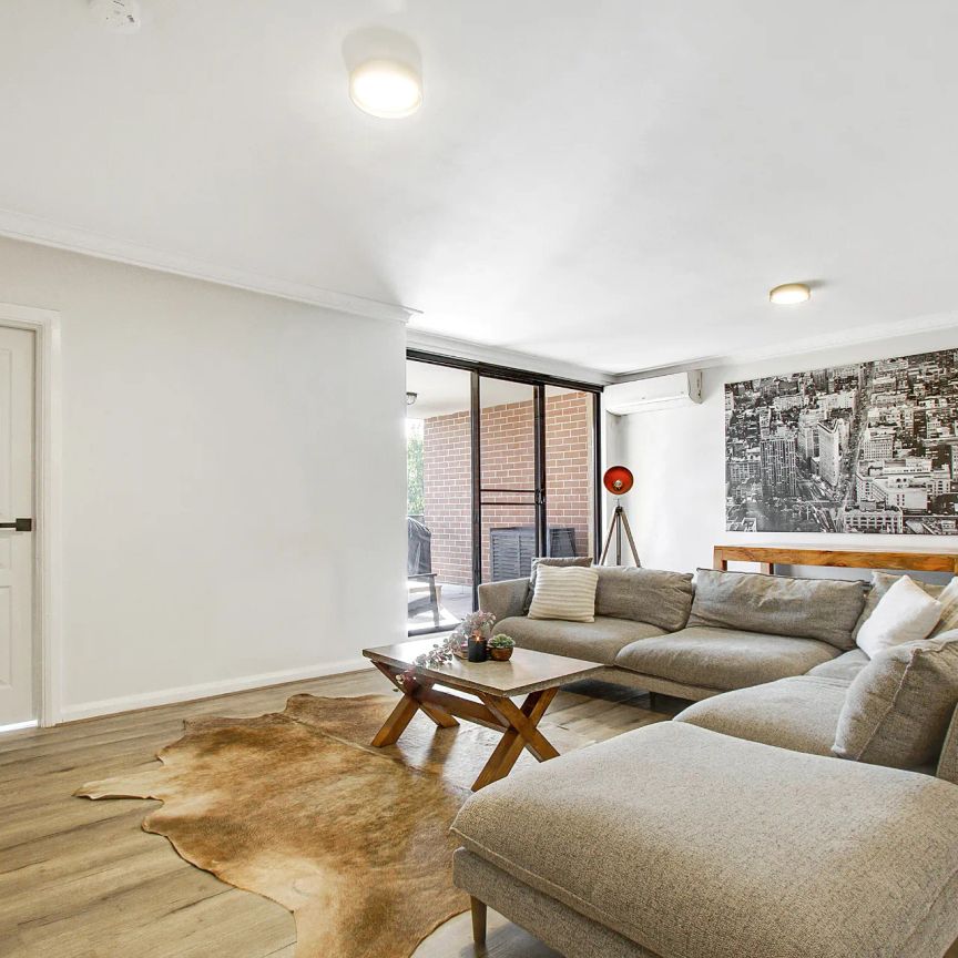 Convenience Plus! - Photo 1