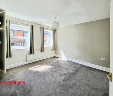 2 bed terraced house to rent in Bridge Street, Barnsley, S71 - Photo 4