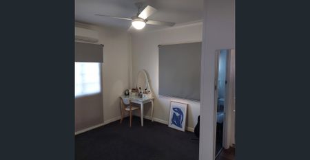 Renovated family home on large block - Photo 4