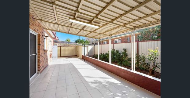 Large and well appointed. - Photo 1